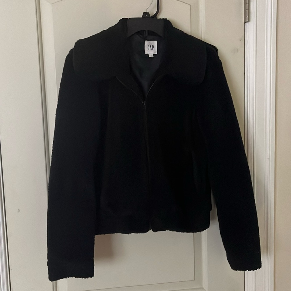 Fluffy black cropped coat